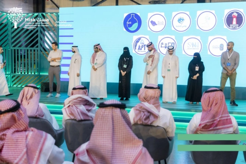 من حفل إطلاق مبادرة أثر الشباب لمسك المجتمع