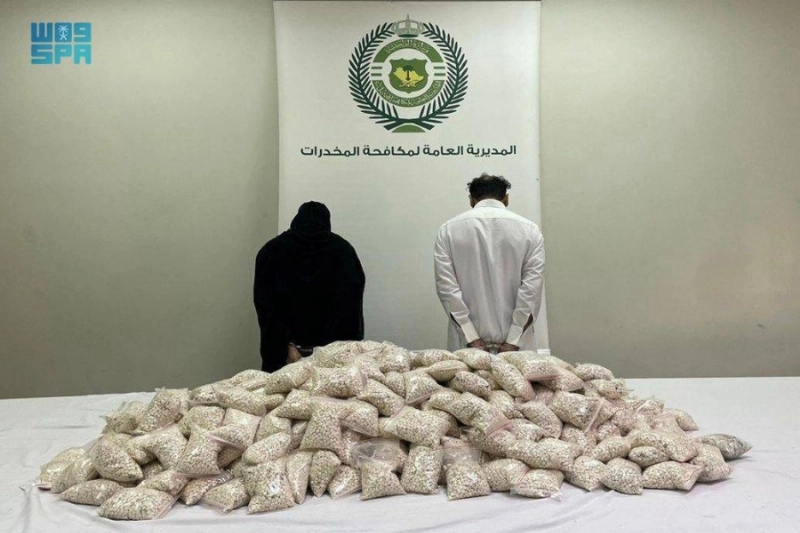 المقيم والزائرة بعد القبض عليهما (مكة)