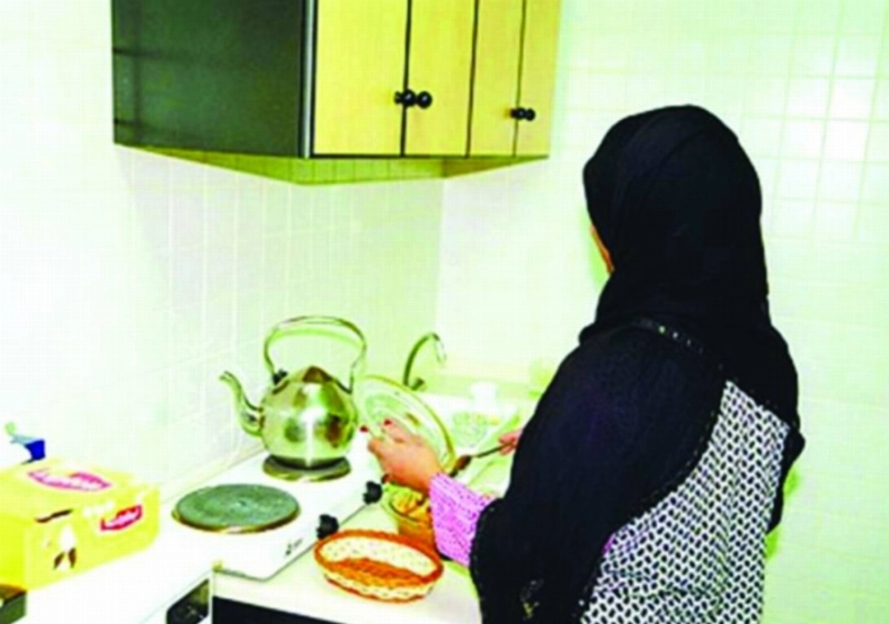 إحدى عاملات المنازل (مكة)