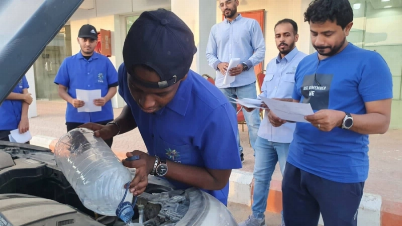 طلاب التدريب التقني خلال إحدى المشاركات التطوعية (مكة)