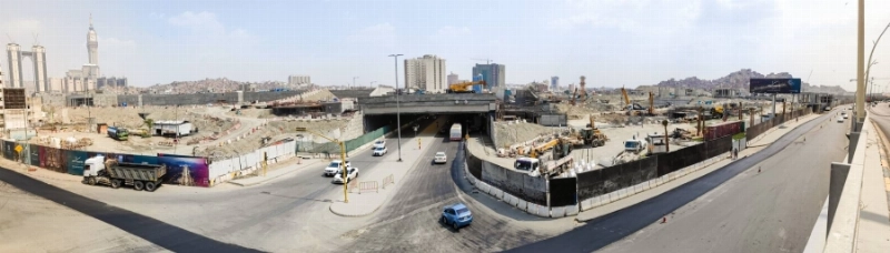 من الأعمال الإنشائية في وجهة مسار بالعاصمة المقدسة (أنس الحارثي)