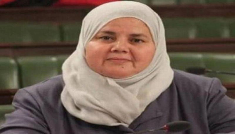 مباركة عواينية