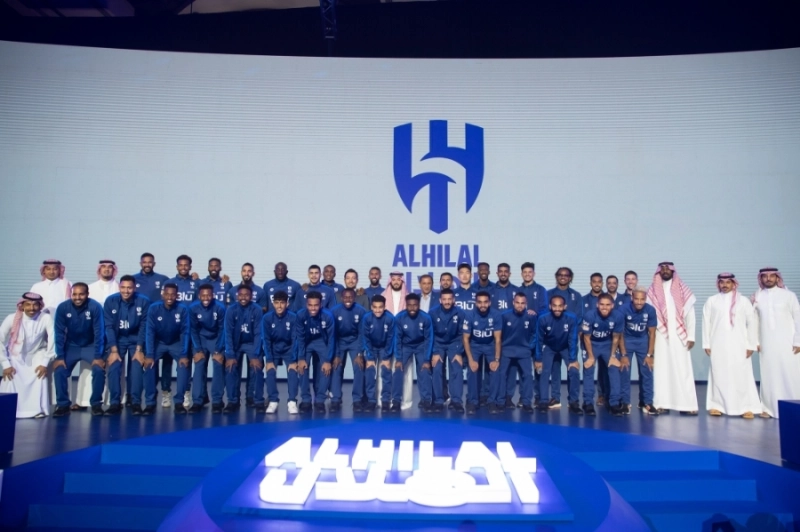 فريق الهلال بالشعار الجديد