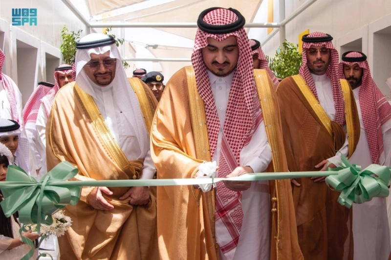بدر بن سلطان خلال تدشين المشاريع (مكة)