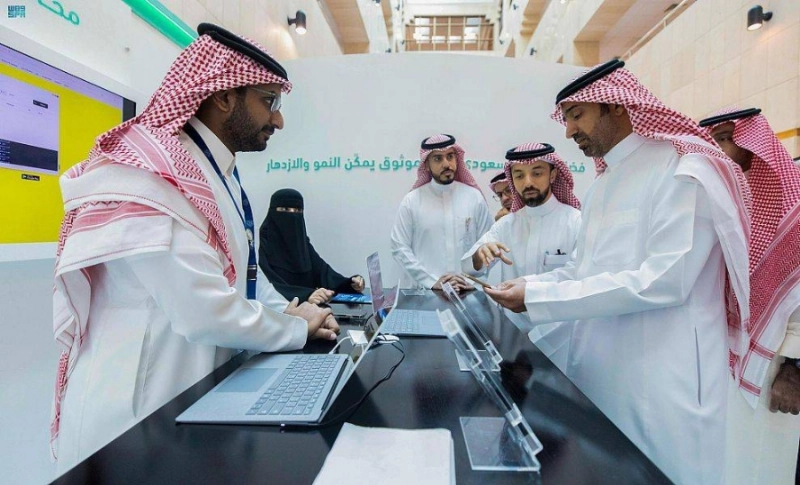 الراجحي خلال الزيارة