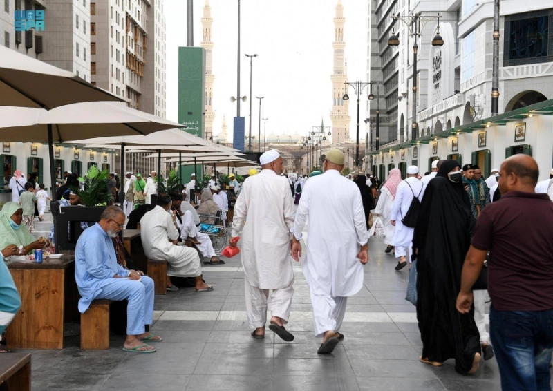 تهيئة العديد من الأماكن للجلوس (مكة)