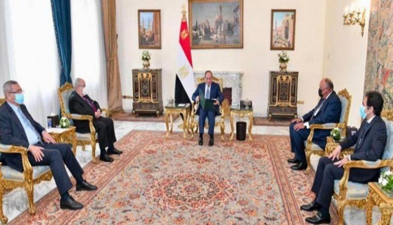 السيسي يتسلم دعوة القمة العربية (مكة)