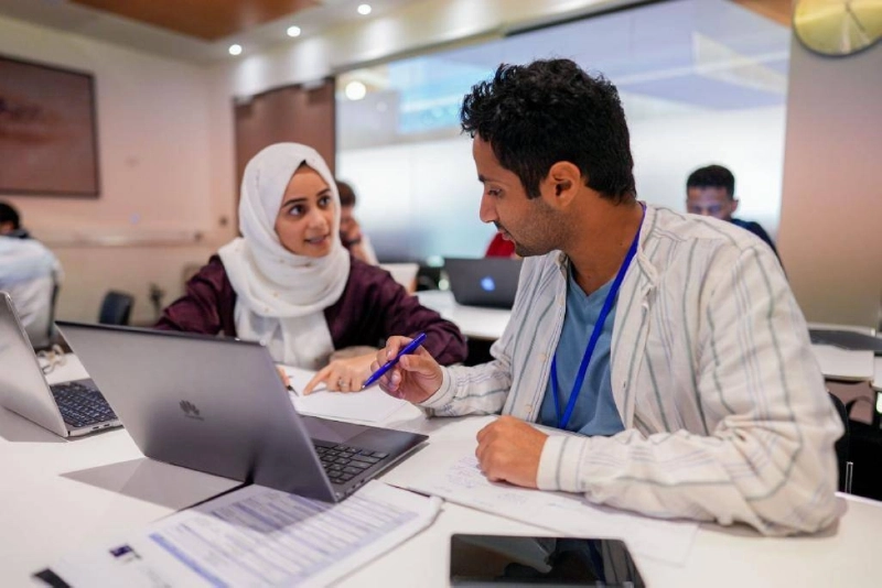 البرنامج هدفه الاطلاع على احدث التقنيات