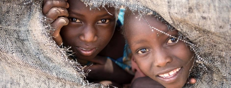 طفلتان من السودان (مكة)