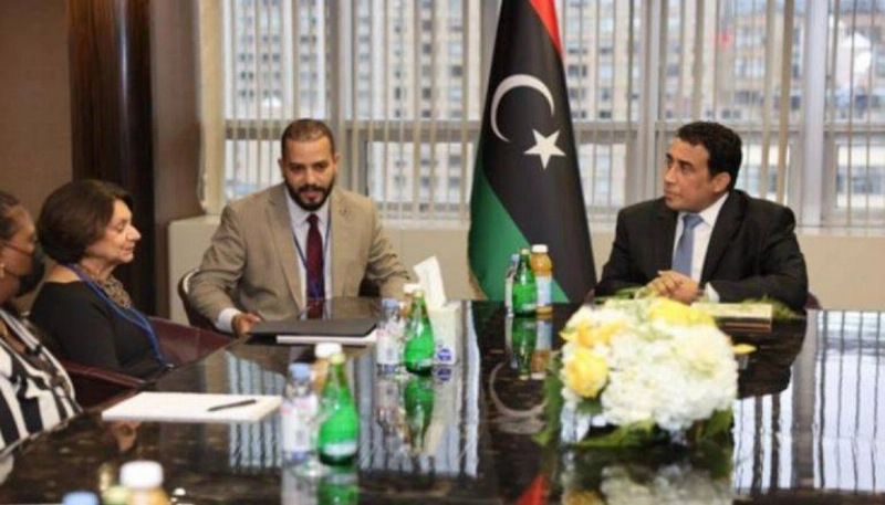 المنفي في احد الاجتماعات (مكة)