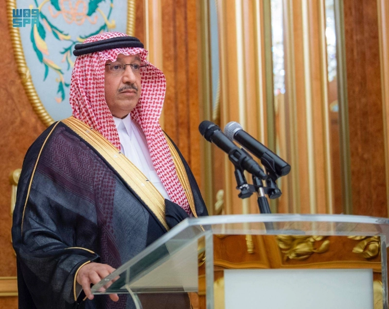 يوسف البنيان يؤدي القسم