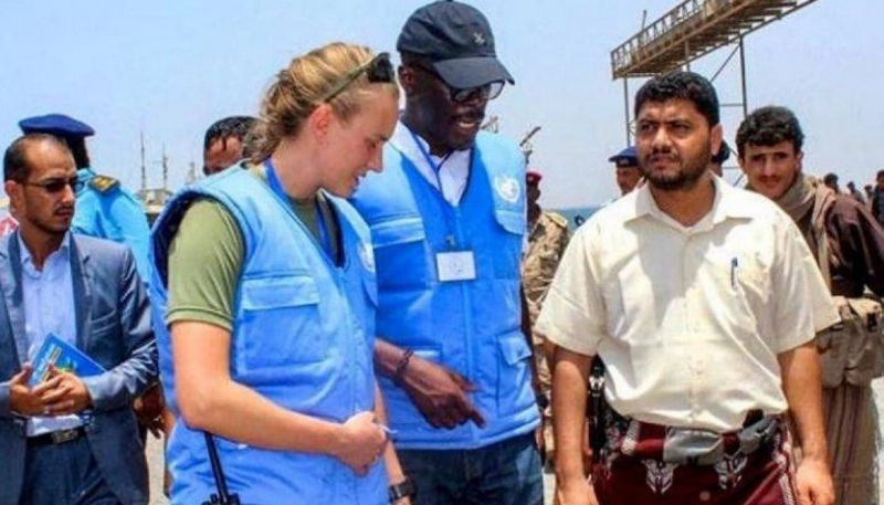 منصور السعادي في ظهور سابق مع بعثة الأمم المتحدة (مكة)