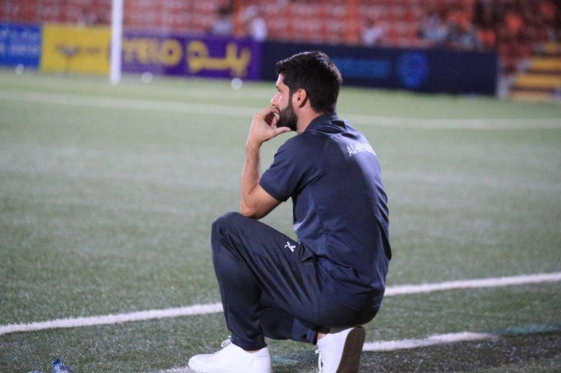 كارلوس هيرنانديز العربي أنهى خدماته