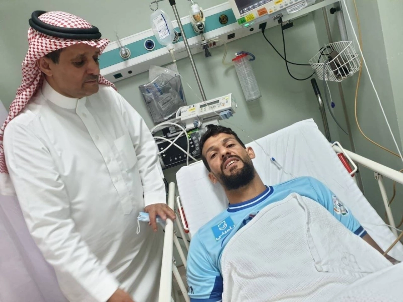 سعد ناطق قبل مغادرته المستشفى