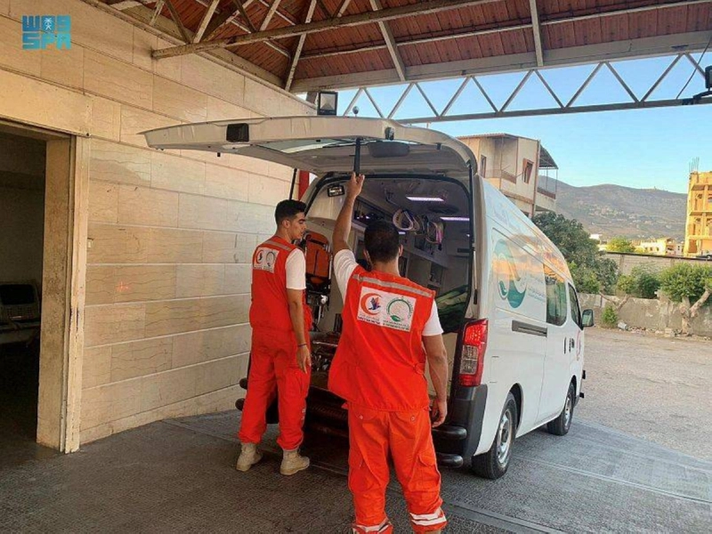 الإسعاف ينفذ إحدى المهام (واس)