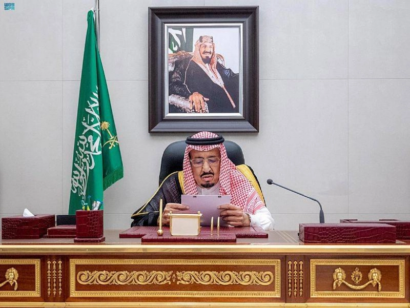 خادم الحرمين يلقي خطابه أمس (واس)