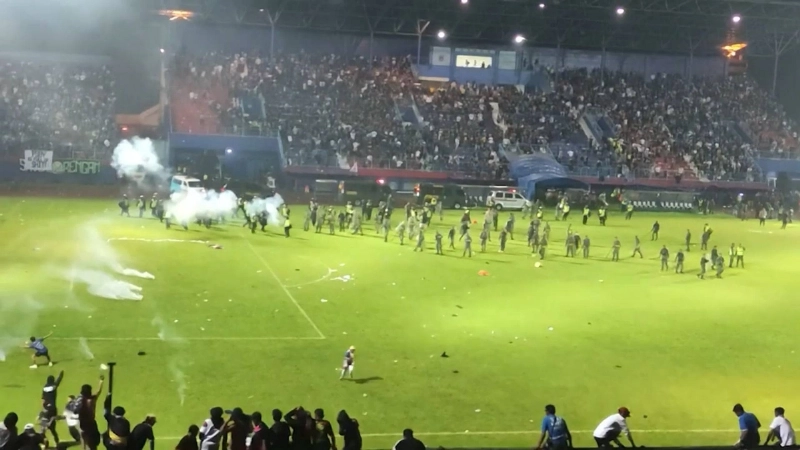 ملعب كانجوروهان الذي شهد أعمال الشغب