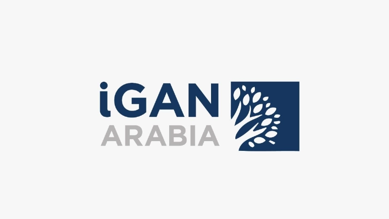 iGAN