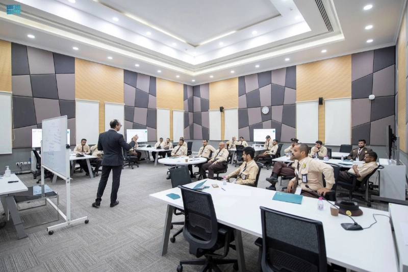 متدربون في البرنامج (مكة)