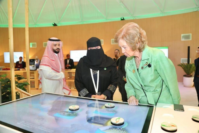 من مشاركة المركز الوطني لتنمية الغطاء النباتي (مكة)