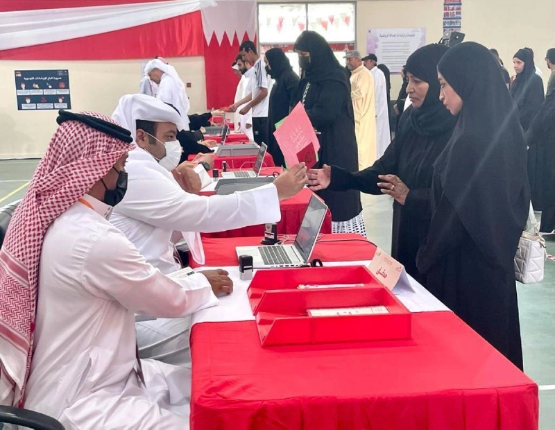 مشاركة لافتة في الانتخابات النيابية البحرينية (مكة)