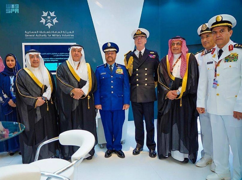 على هامش الافتتاح