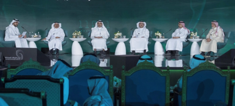 مشاركون في الجلسة الحوارية (مكة)