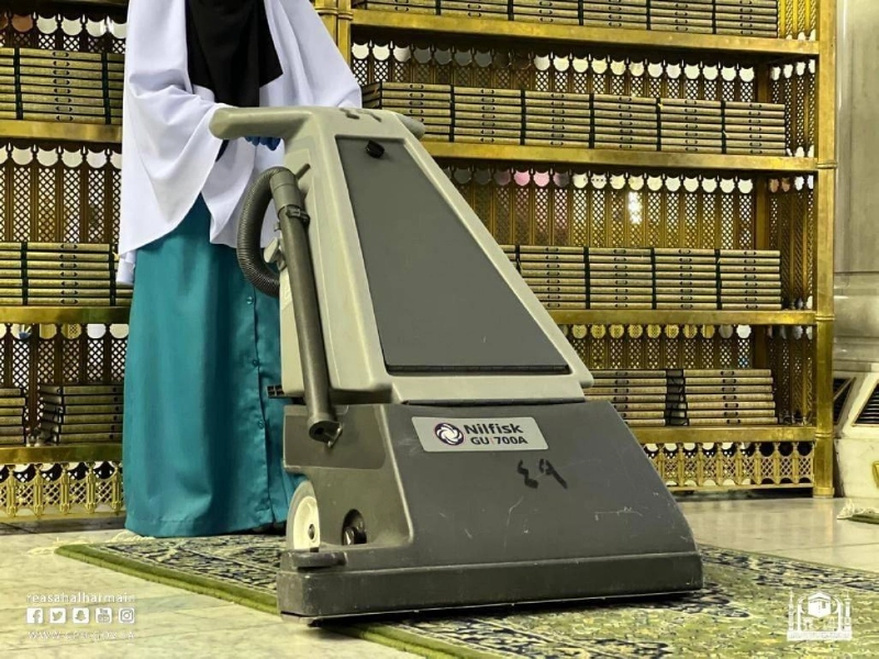 من أعمال النظافة (مكة)