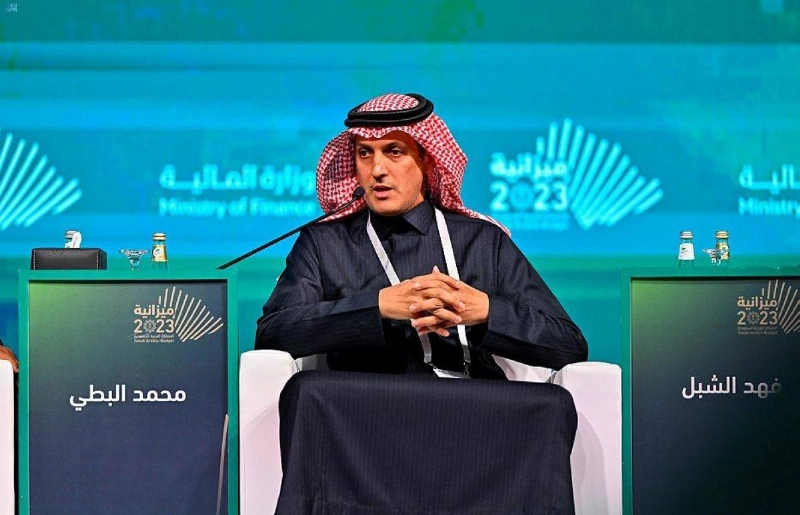 البطي خلال الملتقى