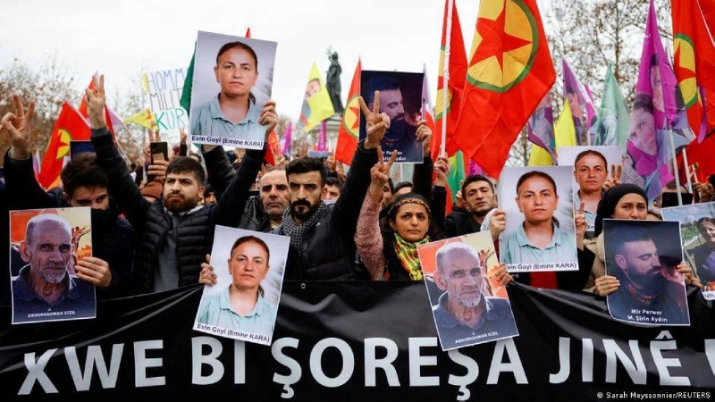 من احتجاج الأتراك في فرنسا (مكة)