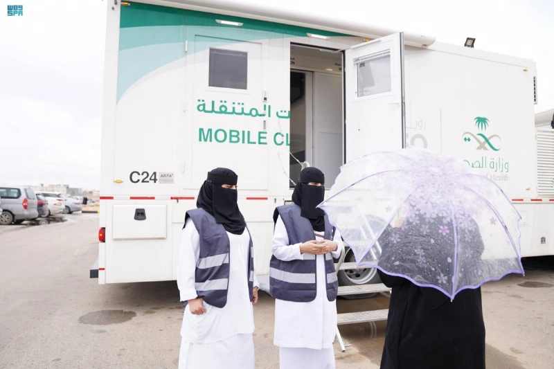 أعلنت وزارة الصحة إتاحة طلب سيارة تطعيم الإنفلونزا الموسمية، لتقديمه للمواطنين والمقيمين في منازلهم، وذلك خلال تطبيق «كريم» على الهواتف الذكية، فيما نفذت إدارة التواصل المؤسسي بصحة الجوف 74 حملة ميدانية خلال الفترة الماضية، شارك فيها 129 متطوعا ومتطوعة من فريق التطوع الصحي.