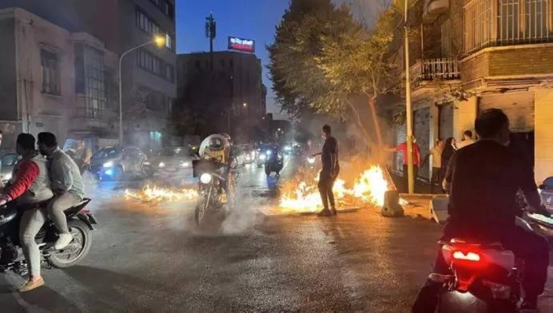 تظاهرات الإيرانيين في طهران (مكة)