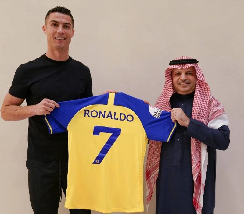 رونالدو بعد توقيعه للنصر