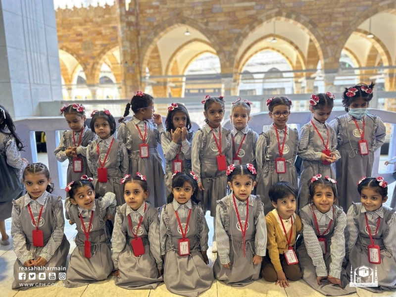 جماعية لأطفال المواهب خلال الجولة (مكة)