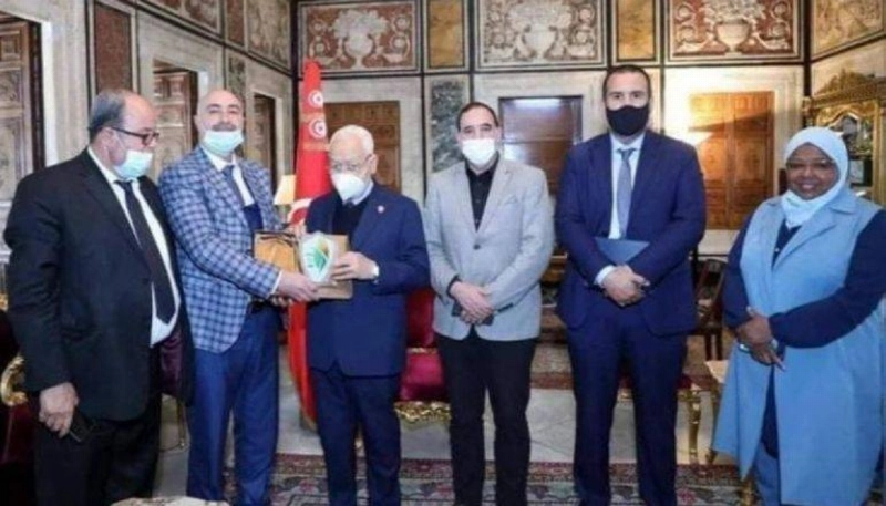 الغنوشي وعدد من قيادات جمعية نماء الإخوانية (مكة)