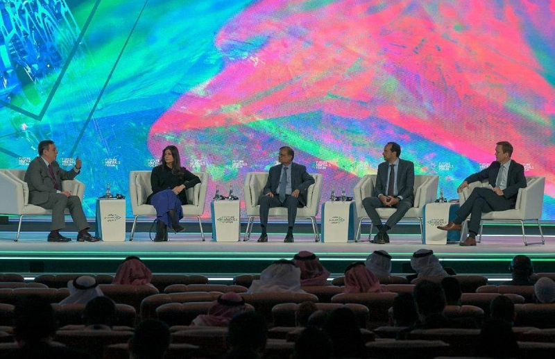 المشاركون في الجلسة