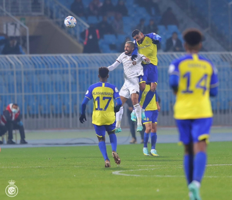 جانب من لقاء النصر والشباب