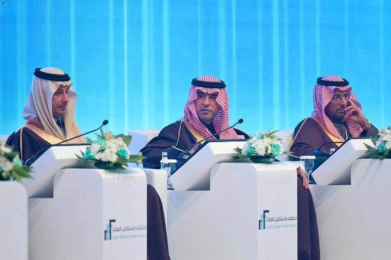الحقيل يتوسط الخريف والخطيب