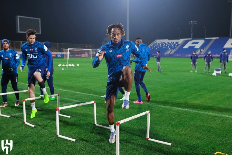 من استعدادات الهلال للمباراة
