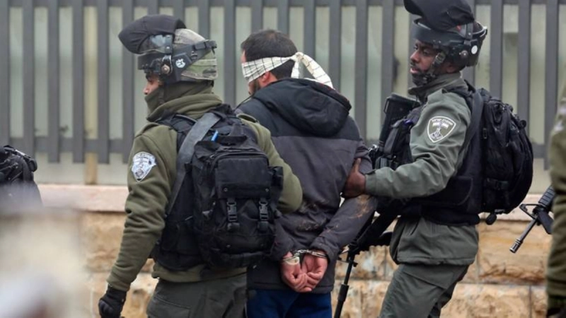 قوات الاحتلال تعتقل فلسطينيا (مكة)