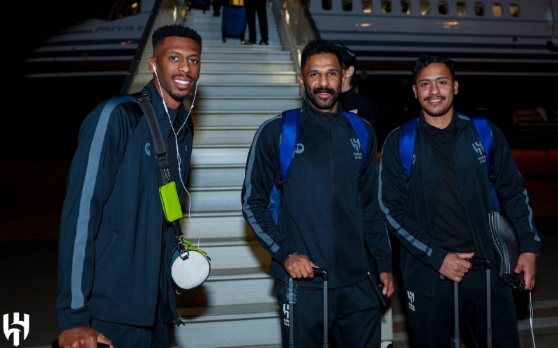 لاعبو الهلال لحظة وصولهم الرباط