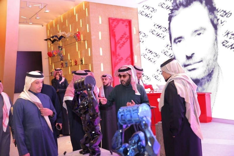عدد من ضيوف حفل الافتتاح (مكة)