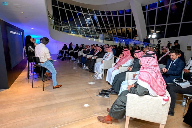 مشاركون بالملتقى