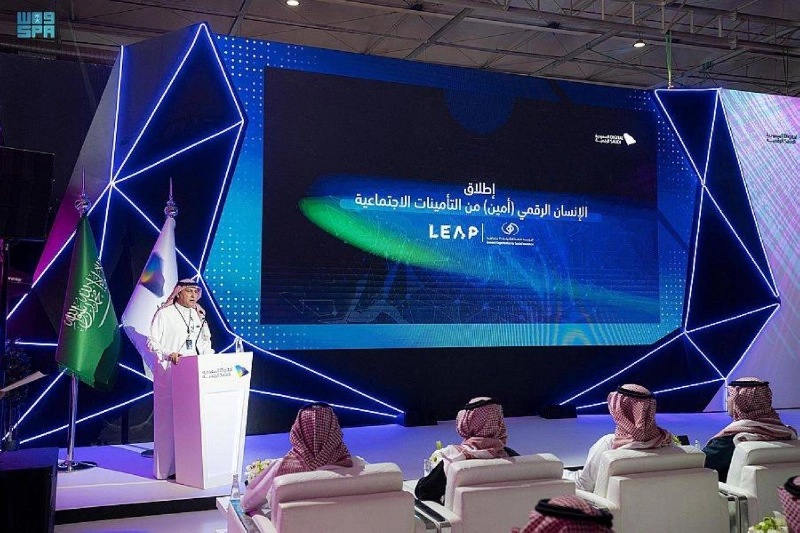 خلال إطلاق الإنسان الآلي أمين
