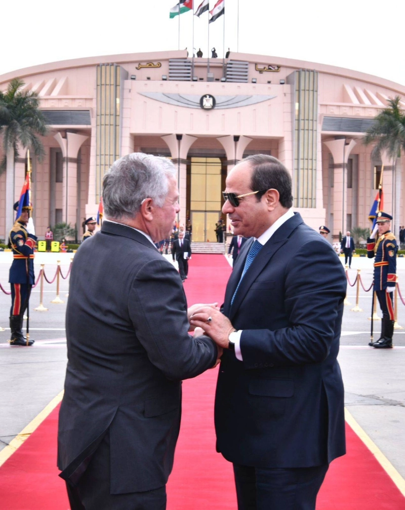 الرئيس المصري وعاهل الأردن في المؤتمر (مكة)