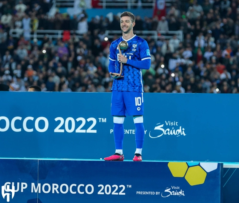 فييتو ثالث أفضل لاعب