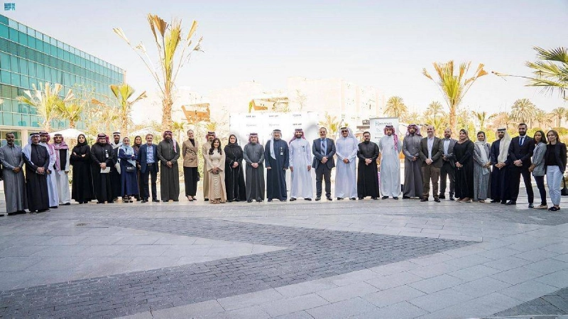 جماعية للمشاركين في البرنامج
