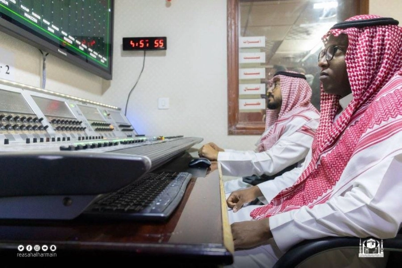 متخصصون لنقل الإشارة الصوتية (مكة)