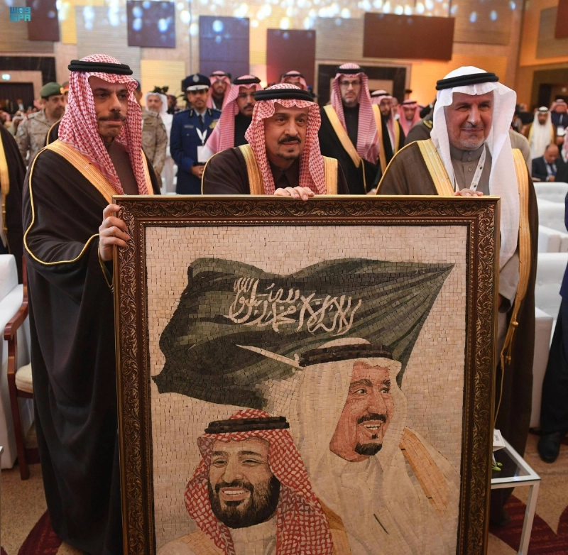 فيصل بن بندر خلال انطلاق منتدى الرياض الدولي الإنساني