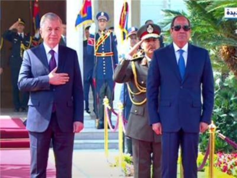 السيسي والرئيس الأوزبكي (مكة)
